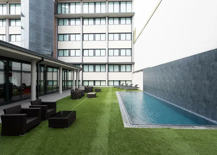 Hotel con piscina: Bb Hotels Smarthotel Milano Linate